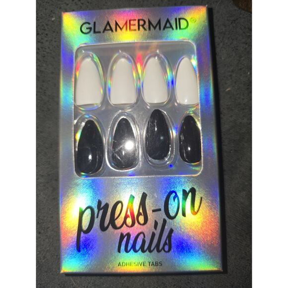 GLAMERMAID Classic Black White Press on Nails Medium Almond, Neutral Jelly... - Picture 1 of 2